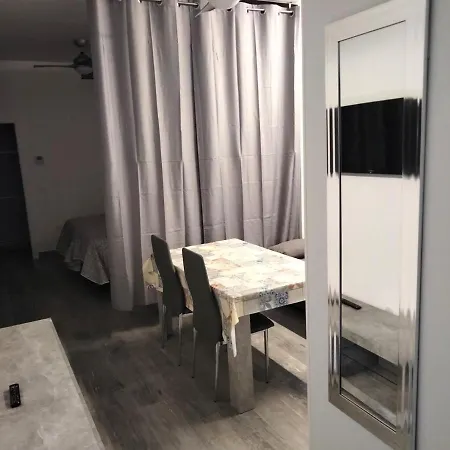 Loft La Calahorra Con Posibilidad De Aparcamiento Pregunta Por El Pack Mas Amor Còrdova Exterior photo